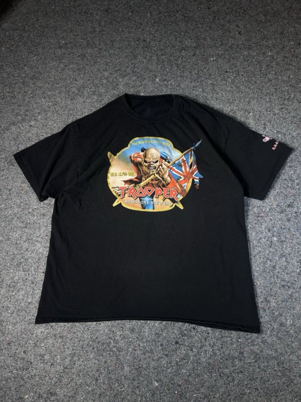 Men’s Iron Maiden Trooper British Beer T-Shirt L Robinsons Brewery